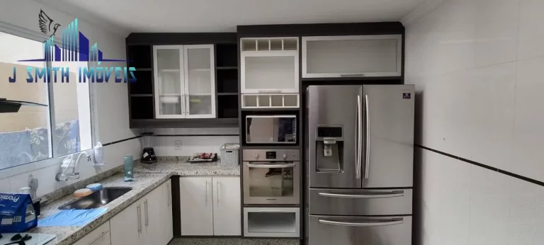Imagem CASA MOBILIADA, PRONTA PRA MORAR, 3 DORMS (1 SUÍTE). VENDA PORTEIRA FECHADA