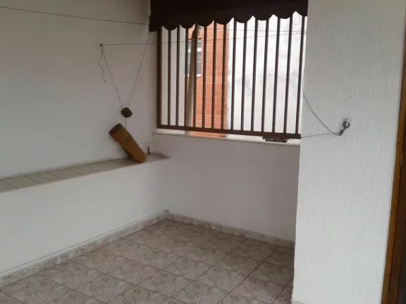 Imagem Sobrado com 2 dormitórios à venda, 320 m² por R$ 990.000,00 - Centro - Suzano/SP
