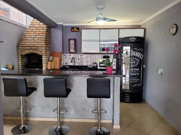 Imagem Sobrado maravilhoso 136 m² 3 Dormitórios Sendo 1 Suíte 3 Vagas de Garagens