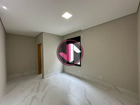 Imagem Casa térrea no condomínio Villa Jardim, com uma área generosa de 260 metros quadrados e um terren...