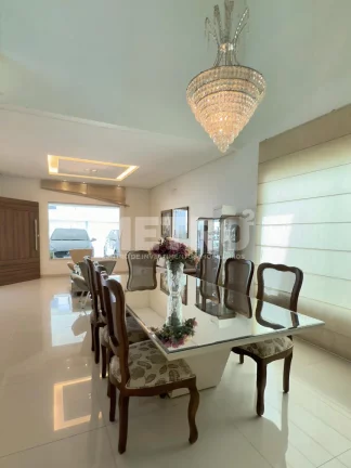 Imagem Casa para locação, Parque Bandeirantes, 5 quartos, sendo 2 suítes, um com closet