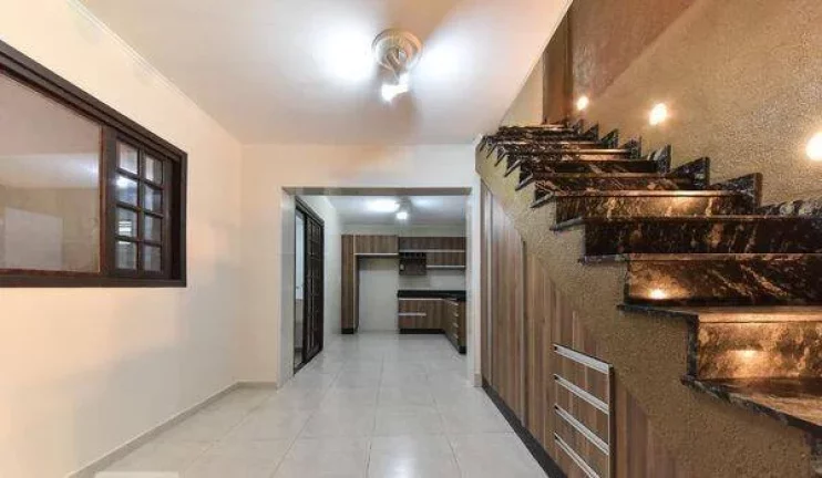 Imagem Casa Maravilhosa 250 m² 4 Dormitórios 5 Vagas de garagens