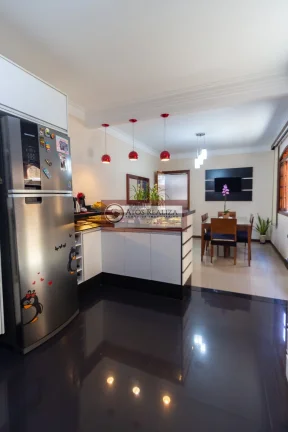 Imagem Vendo Sobrado 3 dormitórios, 1 Suíte com varanda, 2 vagas cobertas, Vila Campo Grande - SP por R$ 750.000 - Venda.