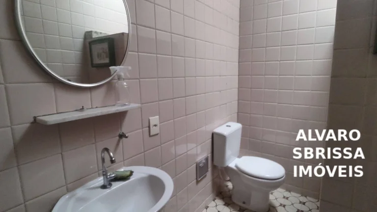 Imagem Casa com 2 Suítes, Piscina e Salão Comercial no coração de Itu/SP