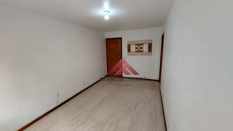 Imagem Apartamento com 2 dormitórios, 70 m² - venda por R$ 250.000,00 ou aluguel por R$ 1.551,57/mês - Centro - São Gonçalo/RJ
