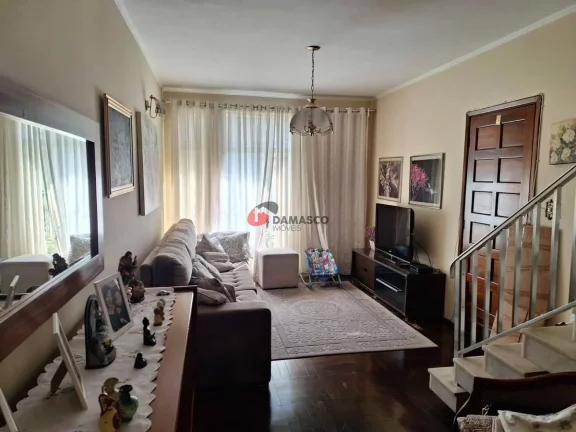 Imagem Sobrado à venda 3 Quartos, 1 Suite, 2 Vagas, Santa Maria, Santo André - SP