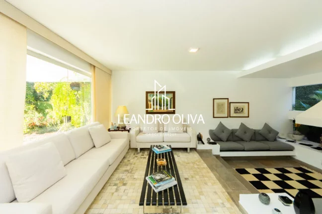 Imagem Casa tipo para venda em Vila Tramontano com 4 quartos, sendo 2 suítes, 375m²