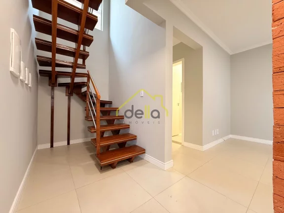 Imagem Sobrado em Condomínio Fechado lateral da Inambu!