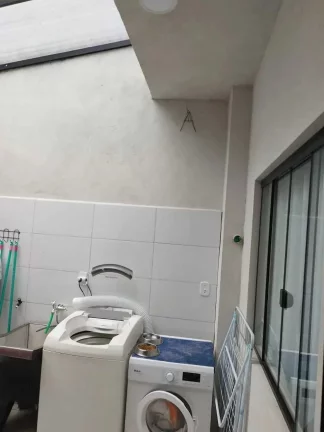 Imagem Casa com 2 dormitórios e 2 vagas de garagem - Morro do Meio | Joinville/SC