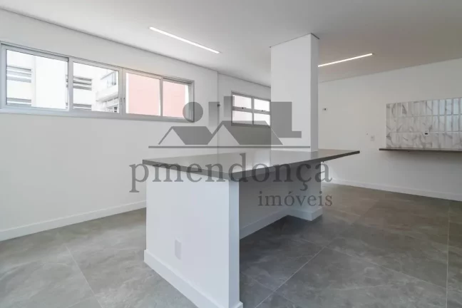 Imagem Apartamento reformado com 267m², 3 suítes e 2 vagas de garagem a venda no Paraíso.