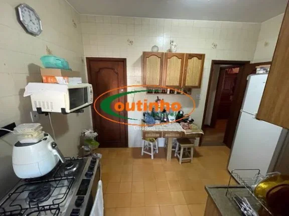 Imagem (27005) Rua Viana Drumond - Vila Isabel