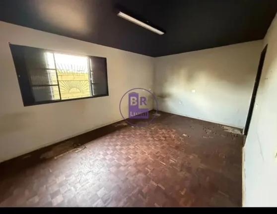 Imagem Oportunidade Única em Londrina – Ponto Comercial em Potencial