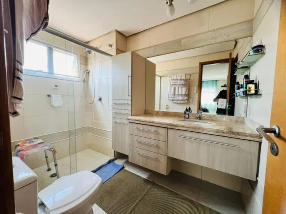 Imagem Apartamento 4 dormitórios ( 3 suítes), 3 vagas, Alto Padrão, Villa Sorrento
