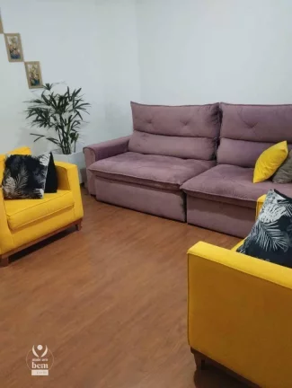 Imagem Lindo sobrado com 3 quartos sendo uma suíte, área gourmet com churrasqueira, 2 vagas de garagem á venda por R$ 549.000 - Uberaba - Curitiba.