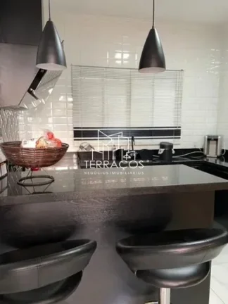 Imagem CASA TÉRREA COM ACONCHEGANTE ÁREA GOURMET À VENDA NO JARDIM DAS TULIPAS EM JUNDIAÍ SP