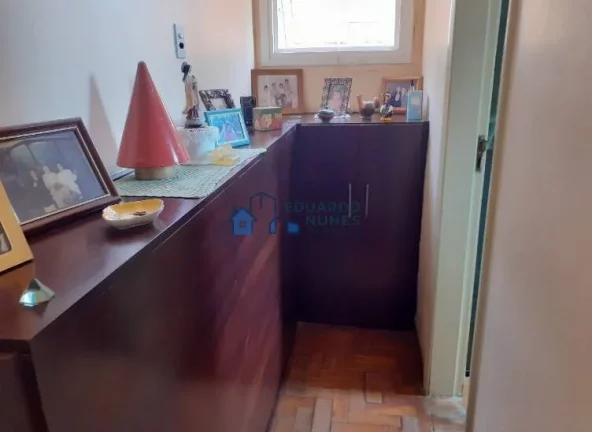 Imagem CASA COM 04 QUARTOS, 03 VAGAS, RUA PLANA NA SERRA