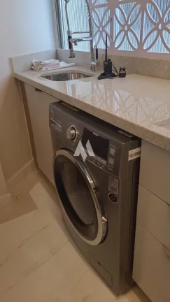Imagem Apartamento frente mar reformado com 2 dormitórios à venda, 85 m² - Aparecida - Santos/SP