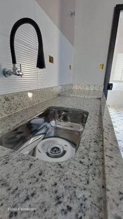 Imagem Compre esta linda casa no Ipê em Pindamonhangaba