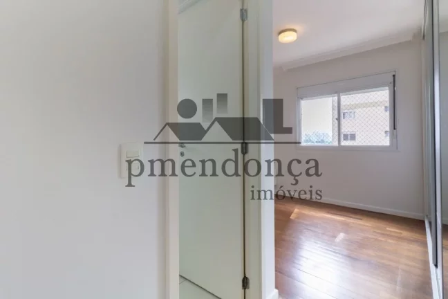 Imagem Apartamento na Barra Funda com 96m² em andar alto, 3 quartos e 2 vagas.