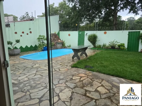 Imagem Casa aconchegante em condomínio, com 4 quartos, jardim e piscina, Cuiabá-MT