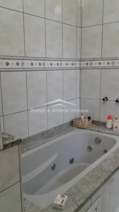 Imagem Casa residencial e comercial à venda em Valinhos

Ótima casa térrea, podendo ser residencial ou c...