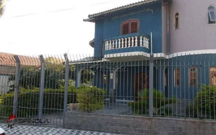 Imagem Sobrado com 4 dormitórios à venda, 710 m² por R$ 1.500.000,00 - Solemar - Praia Grande/SP