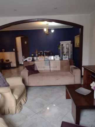 Imagem Imperdível: Casa à venda no Rio de Janeiro-RJ, 4 quartos, 1 suíte, 1 sala, 4 banheiros, 1 vaga de garagem, 164m² - Bairro Pechincha!