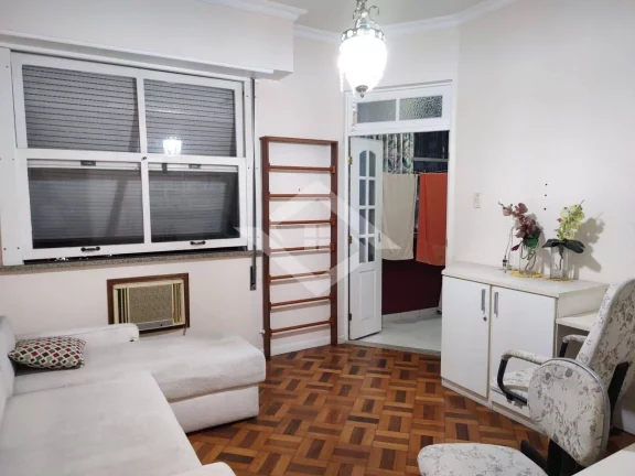 Imagem Apartamento de 3 Quartos para Venda em Copacabana com 165 m²