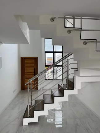 Imagem SOBRADO com 3 dormitórios à venda por R$ 749.000,00 no bairro Alto Tarumã - PINHAIS / PR