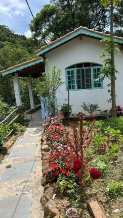 Imagem Chácara com 3 dormitórios à venda, 2000 m² por R$ 650.000 - Zona Rural - Nazaré Paulista/SP