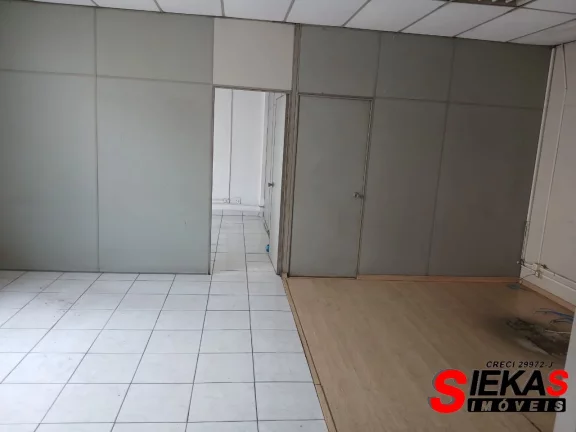 Imagem Galpão Comercial para Locação em São Paulo-SP, Vila Maria Baixa: 5 Salas, 2 Banheiros, 3 Vagas de Garagem, 500m² de Área.