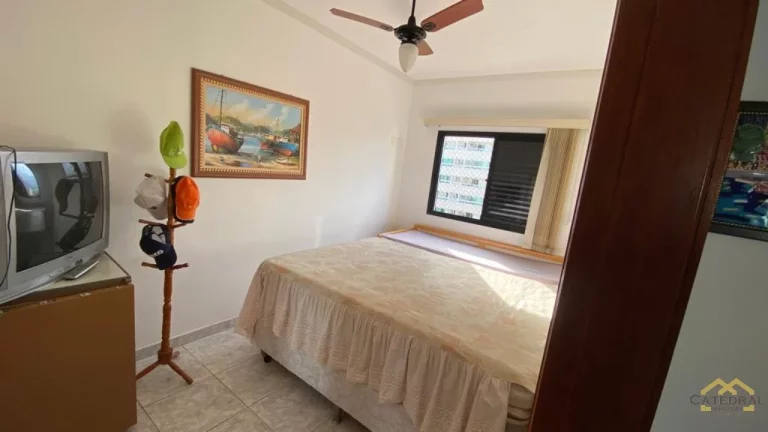 Imagem Apartamento à Venda por R$450.000,00 na Vila Caiçara a 200m da praia - Praia Grande