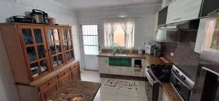 Imagem Sobrado com 3 dormitórios à venda, 90 m² por R$ 450.000,00 - Cidade Aracilia - Guarulhos/SP