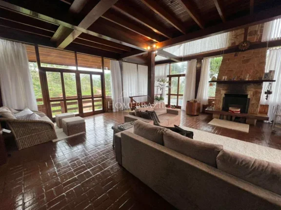 Imagem Casa à venda, com 4 quartos, 250m2