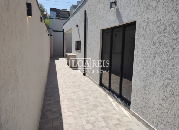 Imagem CASA 3 DORMITÓRIOS SENDO 1 SUÍTE ESPAÇO CLOSET 4 VAGAS