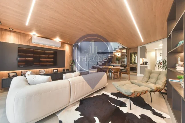Imagem Apartamento de Alto Padrão no Campo Belo: 3 Quartos, 1 Suíte, 3 Vagas de Garagem - Conheça essa Oportunidade Única!