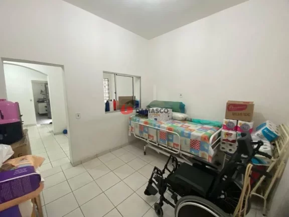 Imagem Sobrado à venda 3 Quartos, 1 Suite, 2 Vagas, Quinta da Paineira, São Paulo - SP