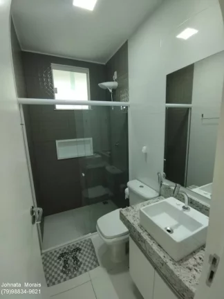 Imagem Casa de Alto Padrão na Aruana: 5 quartos, 4 suítes, posição Leste - Confira!