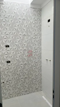 Imagem CASA com 3 dormitórios à venda por R$ 450.000,00 no bairro Sítio Cercado - CURITIBA / PR