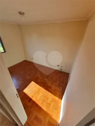 Imagem Apartamento à venda com 2 quartos no condomínio Edifício Karina, São Paulo - SP