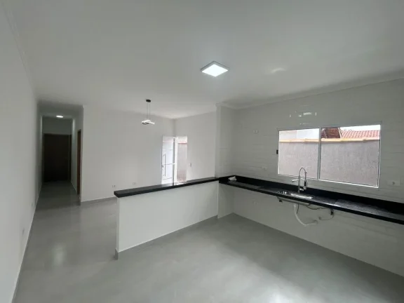 Imagem Casa para Venda em Itanhaém, Jamaica (Praia), 2 dormitórios, 1 suíte, 1 banheiro, 2 vagas