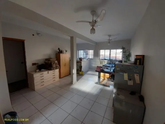 Imagem Galpão para Venda em RIO DE JANEIRO, Ramos, 8 vagas