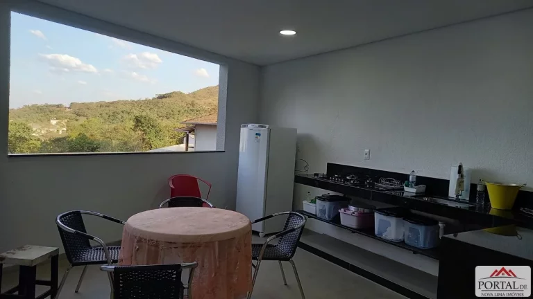 Imagem Esta linda casa a venda está localizada no Condomínio Vila do Ouro, em Nova Lima,