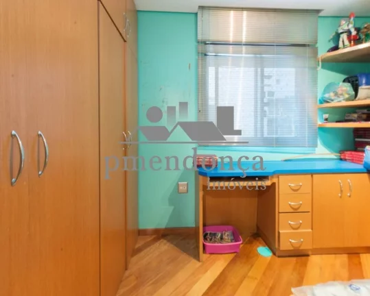 Imagem Apartamento a venda em Higienópolis, amplo e iluminado com 122 m² de área útil.