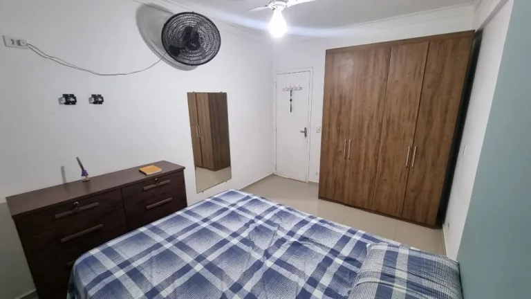 Imagem PITANGUEIRAS- LOCALIZAÇÃO ESPETACULAR , MARAVILHOSO APARTAMENTO TOTALMENTE REFORMADO E DECORADO.