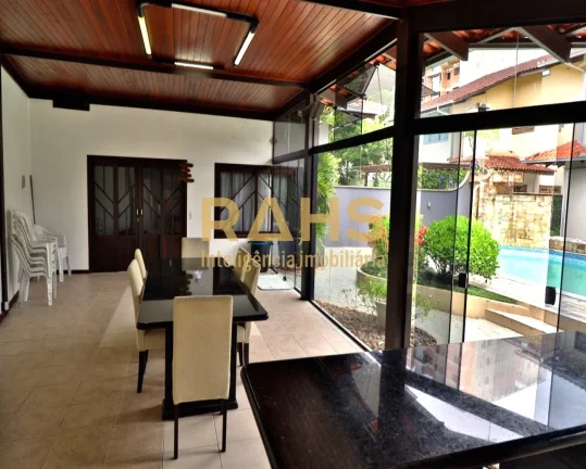 Imagem Ótima casa averbada e semi mobiliada localizada no bairro Costa e Silva, próximo a Marquês de Oli...