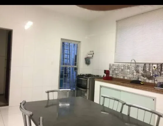 Imagem CASA TRIPLEX EM CONDOMÍNIO TAQUARA ACEITA FINANCIAMENTO BANCÁRIO