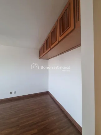Imagem Este apartamento de 210 m² oferece muito espaço e conforto, com 3 dormitórios, sendo 2 suítes, s...