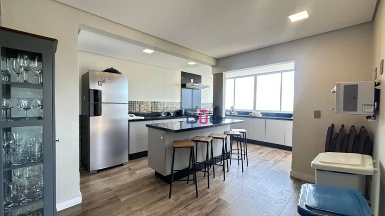 Imagem Apartamento com 3 dormitórios à venda, 230 m² por R$ 1.700.000,00 - José Menino - Santos/SP