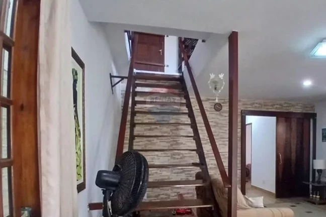 Imagem Casa com 4 quartos à venda em Vila Valqueire, Rio de Janeiro